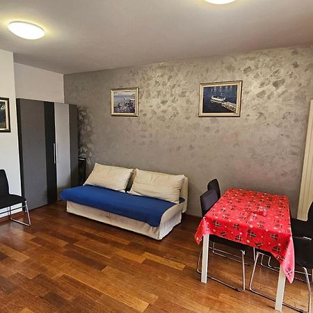 Apartman In Club Appartement Zagreb Buitenkant foto